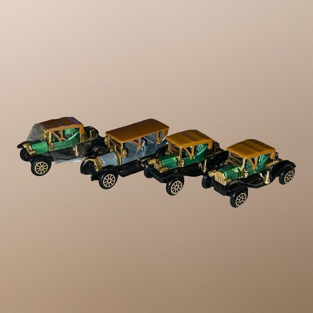Reader's Digest Ford Model T Car lot of 4 1/64 Scale #303 & #304 B6